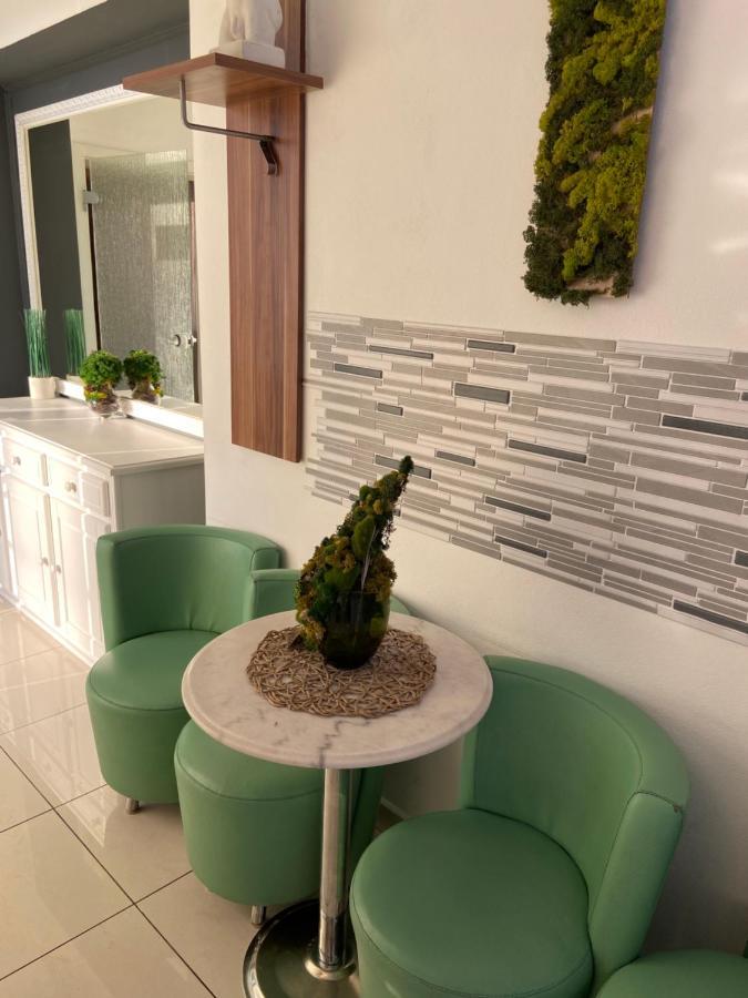 Aqua Apartman Satu Mare Exteriér fotografie