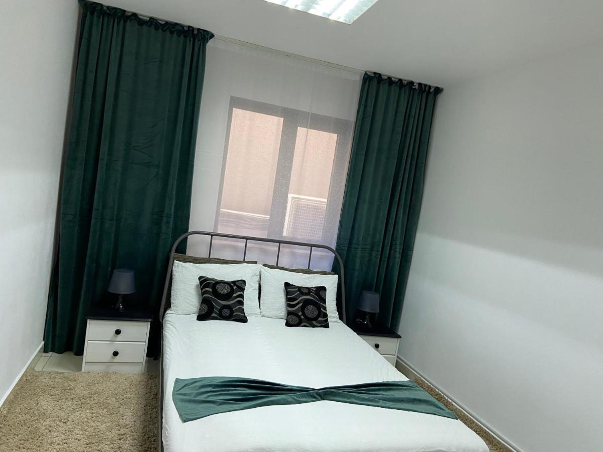 Aqua Apartman Satu Mare Exteriér fotografie